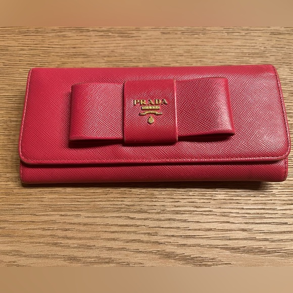 Prada Bow Wallet (EUC) - Picture 1 of 9